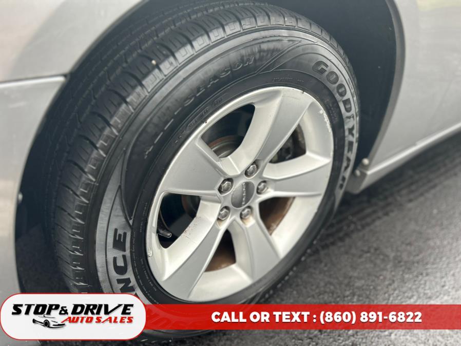 2011 Dodge Charger 4dr Sdn Rallye RWD, available for sale in East Windsor, Connecticut | Stop & Drive Auto Sales. East Windsor, Connecticut 2011 Dodge Charger 4dr Sdn Rallye RWD, available for sale in East Windsor, Connecticut | Stop & Drive Auto Sales. East Windsor, Connecticut