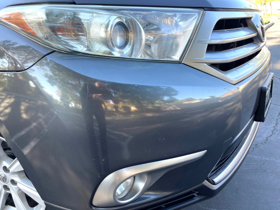 2013 Toyota Highlander FWD 4dr I4 SE, available for sale in Lake Forest, California | Pacific Green Line. Lake Forest, California 2013 Toyota Highlander FWD 4dr I4 SE, available for sale in Lake Forest, California | Pacific Green Line. Lake Forest, California
