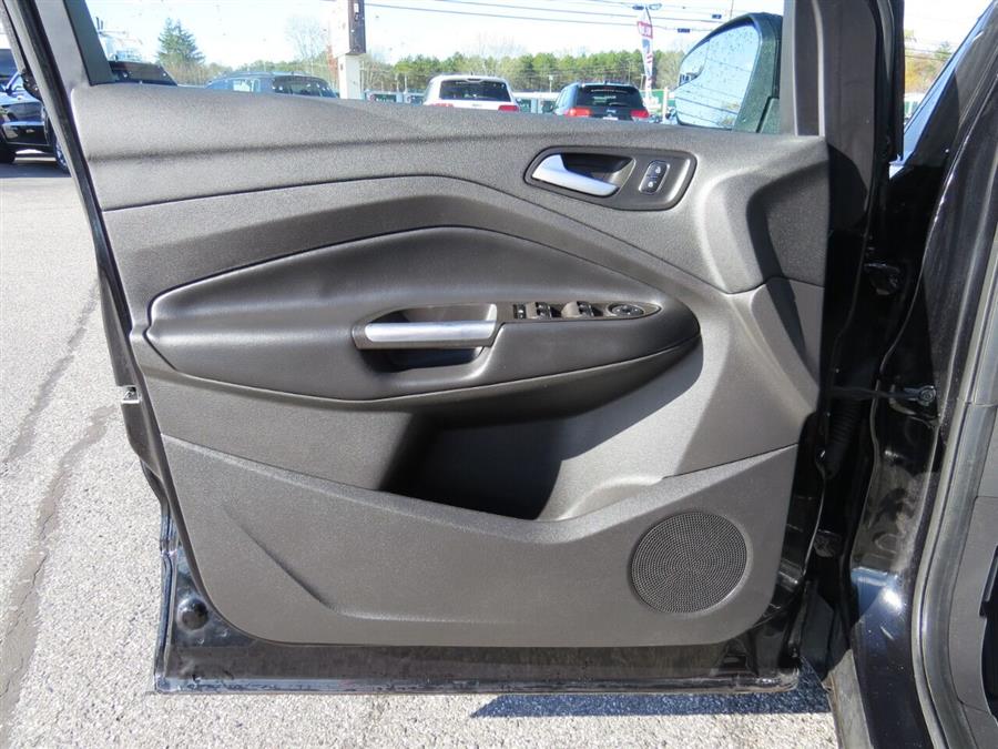 Used Ford Escape SE AWD 4dr SUV 2019 | Lake City Exports Inc. Auburn, Maine Used Ford Escape SE AWD 4dr SUV 2019 | Lake City Exports Inc. Auburn, Maine