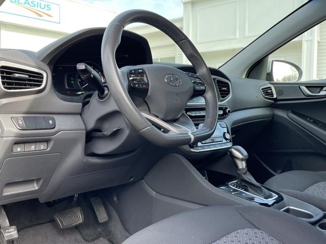 Used Hyundai Ioniq Plug-in Hybrid Base 2019 | Blasius Federal Road. Brookfield, Connecticut Used Hyundai Ioniq Plug-in Hybrid Base 2019 | Blasius Federal Road. Brookfield, Connecticut