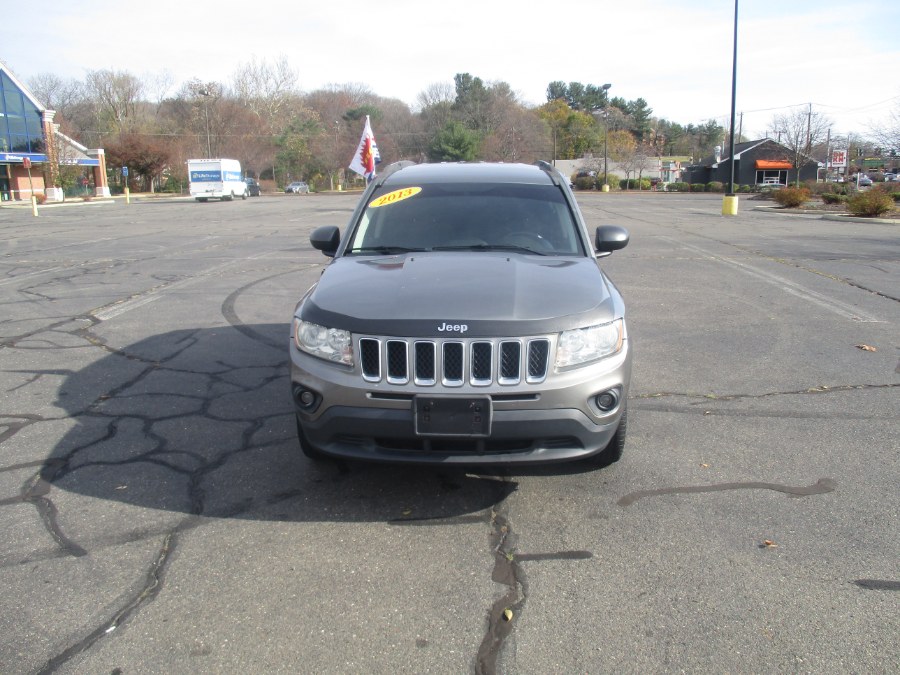 Used Jeep Compass 4WD 4dr Latitude 2013 | Universal Motors LLC. New Britain, Connecticut Used Jeep Compass 4WD 4dr Latitude 2013 | Universal Motors LLC. New Britain, Connecticut
