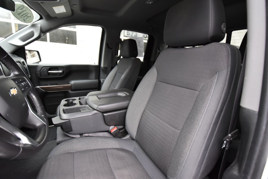 Used Chevrolet Silverado 1500 4WD Double Cab 147" LT 2019 | Highline Car Connection. Waterbury, Connecticut Used Chevrolet Silverado 1500 4WD Double Cab 147" LT 2019 | Highline Car Connection. Waterbury, Connecticut