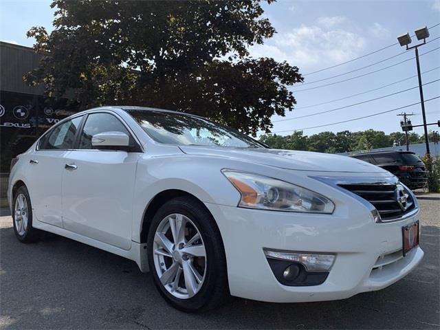 2015 Nissan Altima 2.5 SV, available for sale in Stratford, Connecticut | Wiz Leasing Inc. Stratford, Connecticut 2015 Nissan Altima 2.5 SV, available for sale in Stratford, Connecticut | Wiz Leasing Inc. Stratford, Connecticut