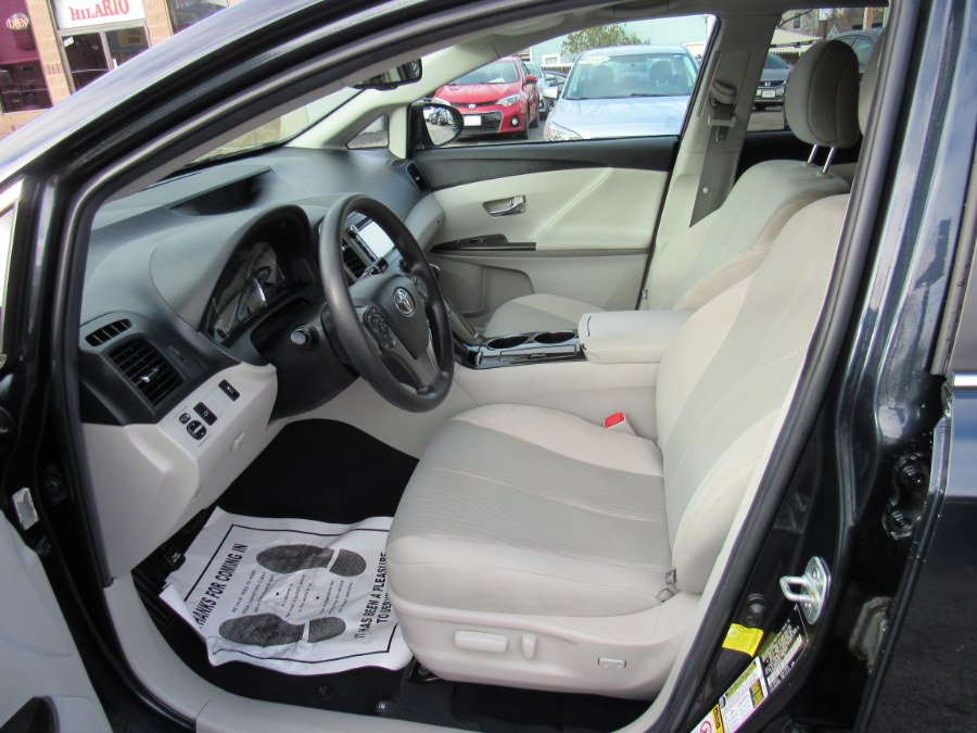 2013 Toyota Venza LE, available for sale in Worcester, Massachusetts | Hilario's Auto Sales Inc.. Worcester, Massachusetts 2013 Toyota Venza LE, available for sale in Worcester, Massachusetts | Hilario's Auto Sales Inc.. Worcester, Massachusetts