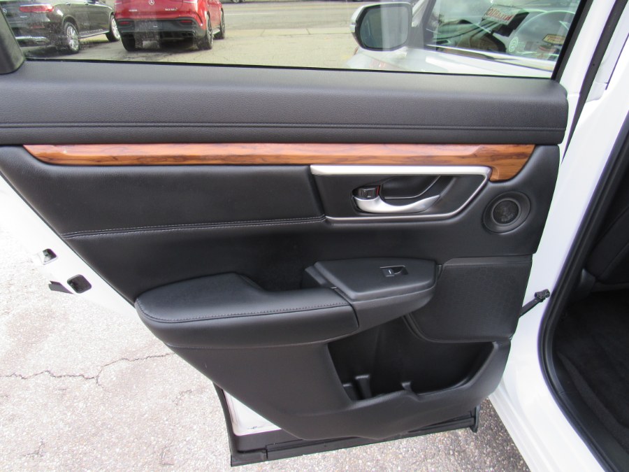 Used Honda CR-V EX-L 2020 | Hilario's Auto Sales Inc.. Worcester, Massachusetts Used Honda CR-V EX-L 2020 | Hilario's Auto Sales Inc.. Worcester, Massachusetts