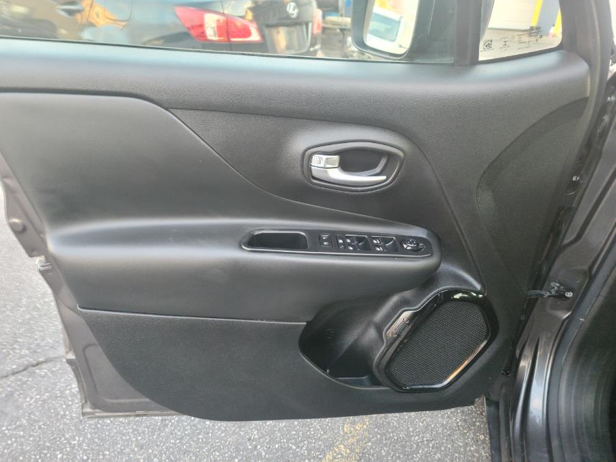 2016 Jeep Renegade 4WD 4dr Latitude, available for sale in Philadelphia, Pennsylvania | Eugen's Auto Sales & Repairs. Philadelphia, Pennsylvania 2016 Jeep Renegade 4WD 4dr Latitude, available for sale in Philadelphia, Pennsylvania | Eugen's Auto Sales & Repairs. Philadelphia, Pennsylvania