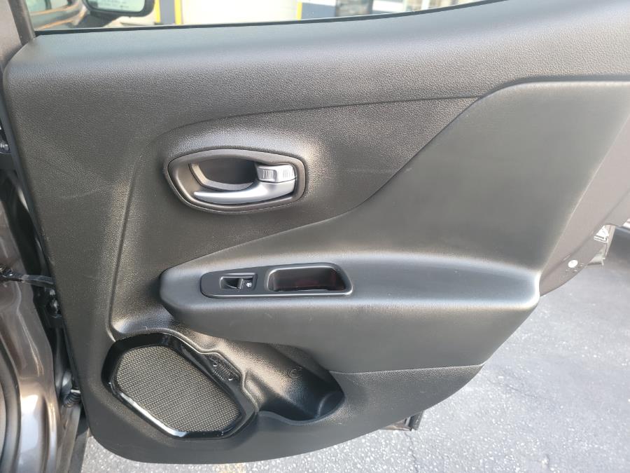 2016 Jeep Renegade 4WD 4dr Latitude, available for sale in Philadelphia, Pennsylvania | Eugen's Auto Sales & Repairs. Philadelphia, Pennsylvania 2016 Jeep Renegade 4WD 4dr Latitude, available for sale in Philadelphia, Pennsylvania | Eugen's Auto Sales & Repairs. Philadelphia, Pennsylvania