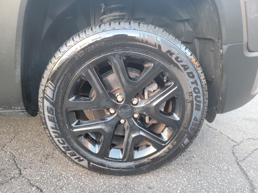 2016 Jeep Renegade 4WD 4dr Latitude, available for sale in Philadelphia, Pennsylvania | Eugen's Auto Sales & Repairs. Philadelphia, Pennsylvania 2016 Jeep Renegade 4WD 4dr Latitude, available for sale in Philadelphia, Pennsylvania | Eugen's Auto Sales & Repairs. Philadelphia, Pennsylvania