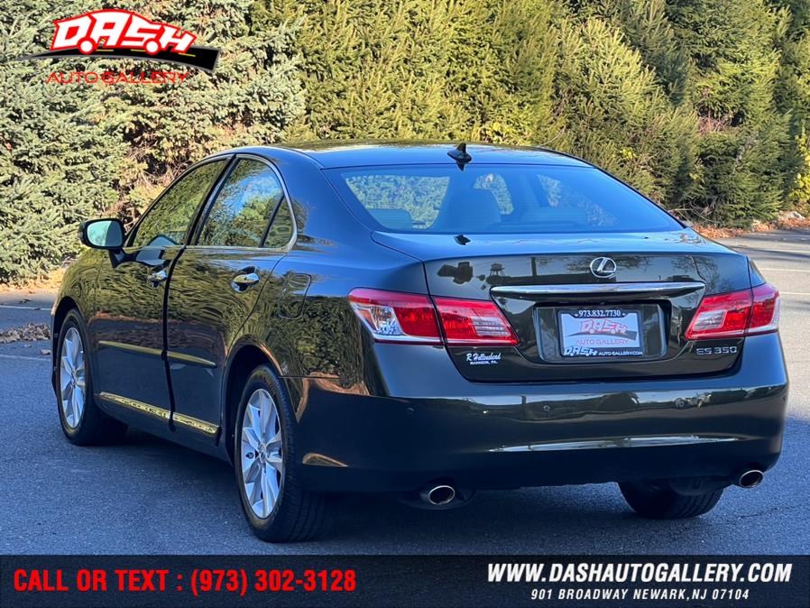 2011 Lexus ES 350 4dr Sdn, available for sale in Newark, New Jersey | Dash Auto Gallery Inc.. Newark, New Jersey 2011 Lexus ES 350 4dr Sdn, available for sale in Newark, New Jersey | Dash Auto Gallery Inc.. Newark, New Jersey
