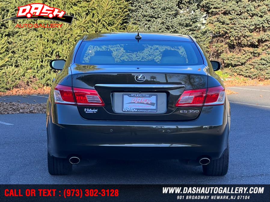 2011 Lexus ES 350 4dr Sdn, available for sale in Newark, New Jersey | Dash Auto Gallery Inc.. Newark, New Jersey 2011 Lexus ES 350 4dr Sdn, available for sale in Newark, New Jersey | Dash Auto Gallery Inc.. Newark, New Jersey