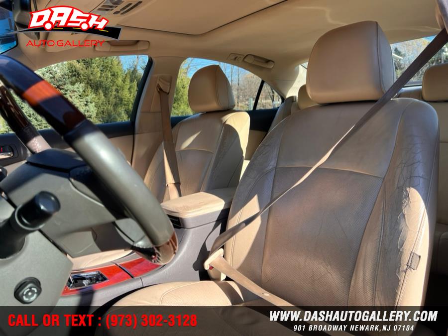2011 Lexus ES 350 4dr Sdn, available for sale in Newark, New Jersey | Dash Auto Gallery Inc.. Newark, New Jersey 2011 Lexus ES 350 4dr Sdn, available for sale in Newark, New Jersey | Dash Auto Gallery Inc.. Newark, New Jersey