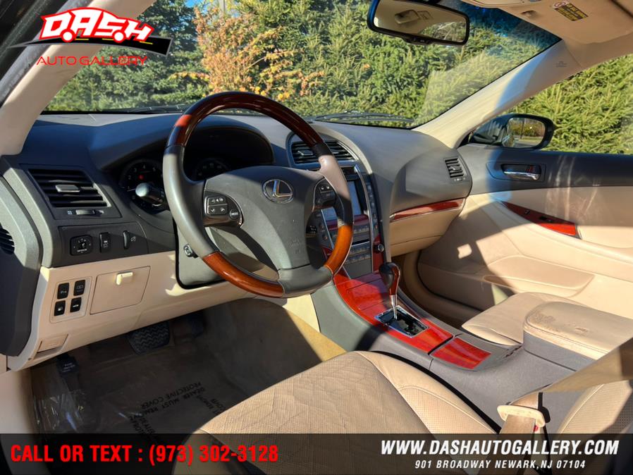 2011 Lexus ES 350 4dr Sdn, available for sale in Newark, New Jersey | Dash Auto Gallery Inc.. Newark, New Jersey 2011 Lexus ES 350 4dr Sdn, available for sale in Newark, New Jersey | Dash Auto Gallery Inc.. Newark, New Jersey