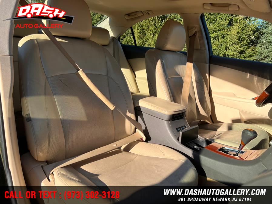 2011 Lexus ES 350 4dr Sdn, available for sale in Newark, New Jersey | Dash Auto Gallery Inc.. Newark, New Jersey 2011 Lexus ES 350 4dr Sdn, available for sale in Newark, New Jersey | Dash Auto Gallery Inc.. Newark, New Jersey