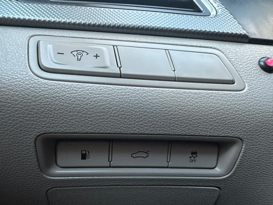 2015 Hyundai Sonata 4dr Sdn 2.4L SE, available for sale in Manchester, Connecticut | Carsonmain LLC. Manchester, Connecticut 2015 Hyundai Sonata 4dr Sdn 2.4L SE, available for sale in Manchester, Connecticut | Carsonmain LLC. Manchester, Connecticut