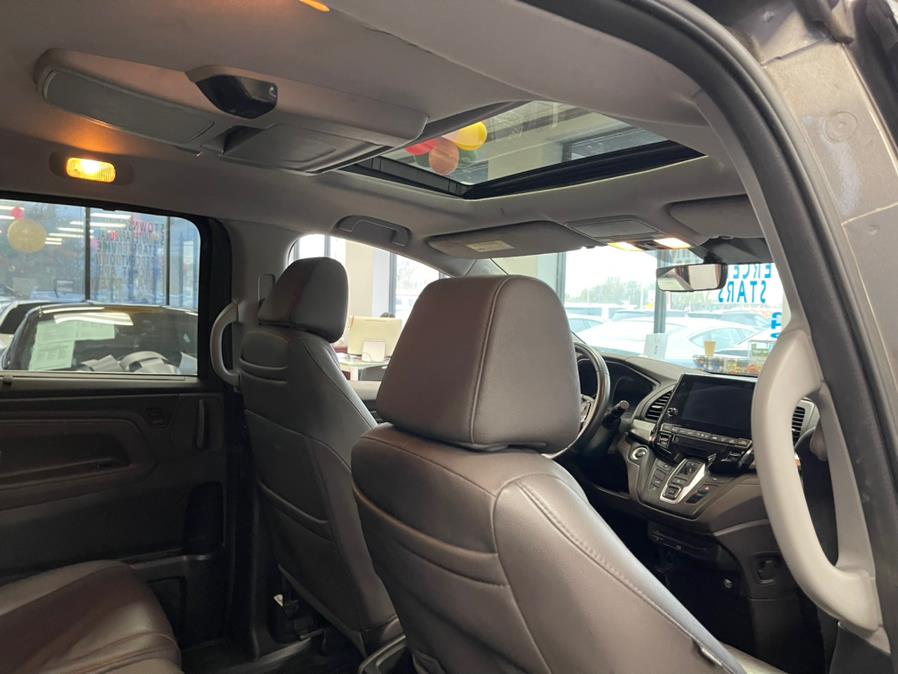 Used Honda Odyssey EX-L w/Navi/RES Auto 2019 | 5 Towns Drive. Inwood, New York Used Honda Odyssey EX-L w/Navi/RES Auto 2019 | 5 Towns Drive. Inwood, New York