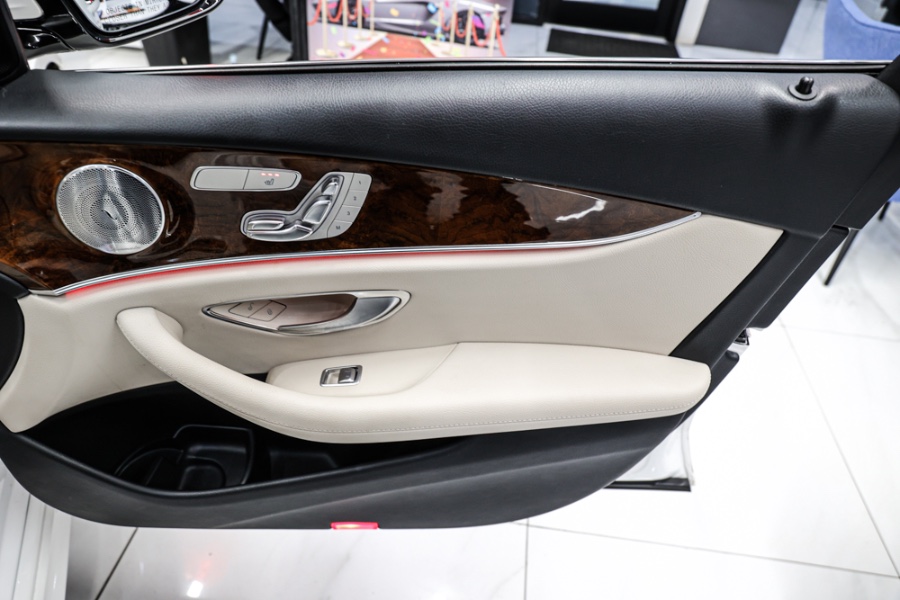 Used Mercedes-Benz E-Class E 300 4MATIC Sedan 2019 | 26 Motors Long Island. ELMONT, New York Used Mercedes-Benz E-Class E 300 4MATIC Sedan 2019 | 26 Motors Long Island. ELMONT, New York