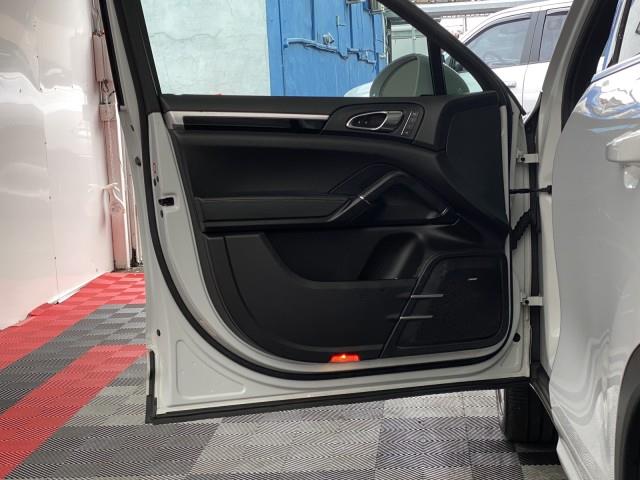 Used Porsche Cayenne S 2015 | Queens Auto Mall. Richmond Hill, New York Used Porsche Cayenne S 2015 | Queens Auto Mall. Richmond Hill, New York