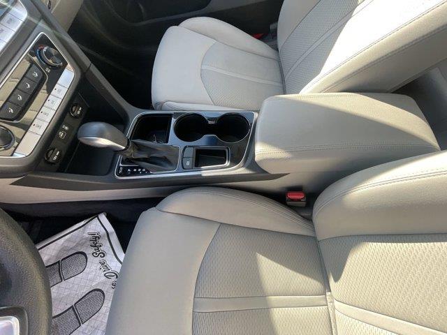 2018 Hyundai Sonata SE, available for sale in Great Neck, New York | Camy Cars. Great Neck, New York 2018 Hyundai Sonata SE, available for sale in Great Neck, New York | Camy Cars. Great Neck, New York