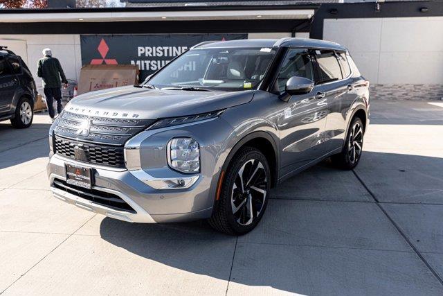 2022 Mitsubishi Outlander , available for sale in Great Neck, New York | Camy Cars. Great Neck, New York