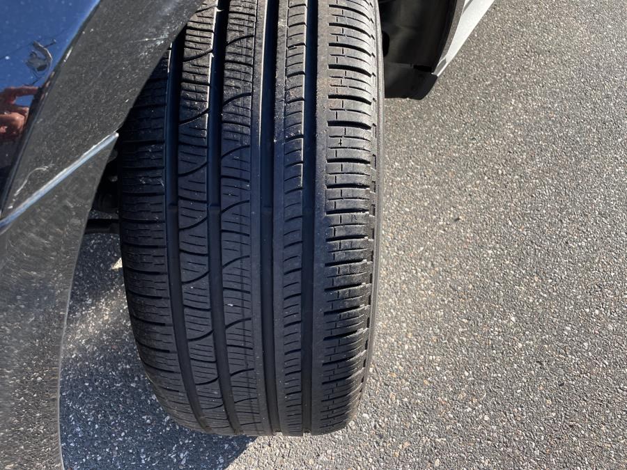 2009 Mercedes-Benz GL-Class 4MATIC 4dr 4.6L, available for sale in Springfield, Massachusetts | Absolute Motors Inc. Springfield, Massachusetts 2009 Mercedes-Benz GL-Class 4MATIC 4dr 4.6L, available for sale in Springfield, Massachusetts | Absolute Motors Inc. Springfield, Massachusetts