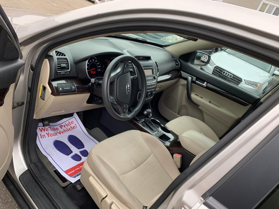 2014 Kia Sorento 2WD 4dr I4 LX, available for sale in Springfield, Massachusetts | Absolute Motors Inc. Springfield, Massachusetts 2014 Kia Sorento 2WD 4dr I4 LX, available for sale in Springfield, Massachusetts | Absolute Motors Inc. Springfield, Massachusetts