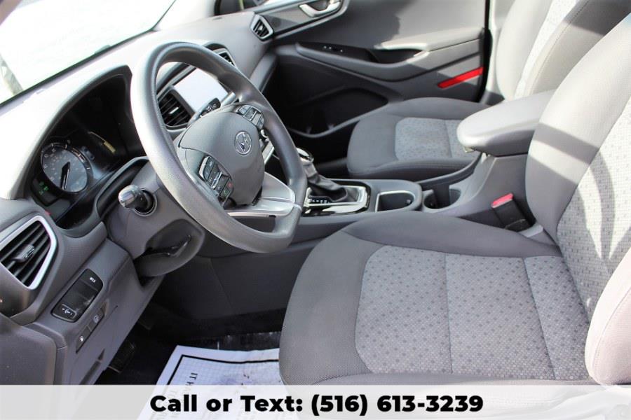 2017 Hyundai Ioniq Hybrid Blue Hatchback, available for sale in Great Neck, New York | Great Neck Car Buyers & Sellers. Great Neck, New York 2017 Hyundai Ioniq Hybrid Blue Hatchback, available for sale in Great Neck, New York | Great Neck Car Buyers & Sellers. Great Neck, New York