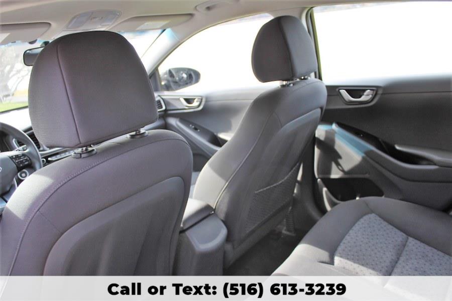 2017 Hyundai Ioniq Hybrid Blue Hatchback, available for sale in Great Neck, New York | Great Neck Car Buyers & Sellers. Great Neck, New York 2017 Hyundai Ioniq Hybrid Blue Hatchback, available for sale in Great Neck, New York | Great Neck Car Buyers & Sellers. Great Neck, New York