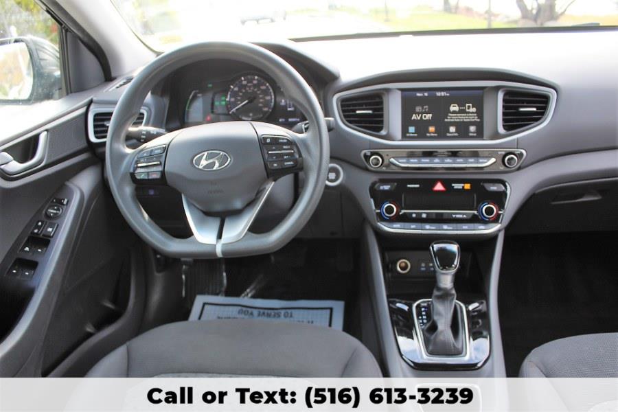 2017 Hyundai Ioniq Hybrid Blue Hatchback, available for sale in Great Neck, New York | Great Neck Car Buyers & Sellers. Great Neck, New York 2017 Hyundai Ioniq Hybrid Blue Hatchback, available for sale in Great Neck, New York | Great Neck Car Buyers & Sellers. Great Neck, New York