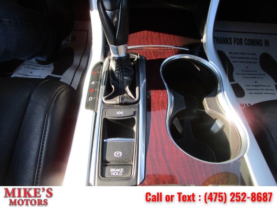 Used Acura TLX FWD w/Technology Pkg 2017 | Mike's Motors LLC. Stratford, Connecticut Used Acura TLX FWD w/Technology Pkg 2017 | Mike's Motors LLC. Stratford, Connecticut