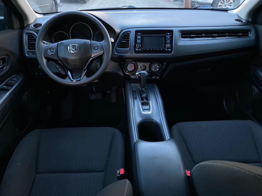 Used Honda HR-V LX CVT 2017 | Carsbuck Inc.. Brooklyn, New York Used Honda HR-V LX CVT 2017 | Carsbuck Inc.. Brooklyn, New York