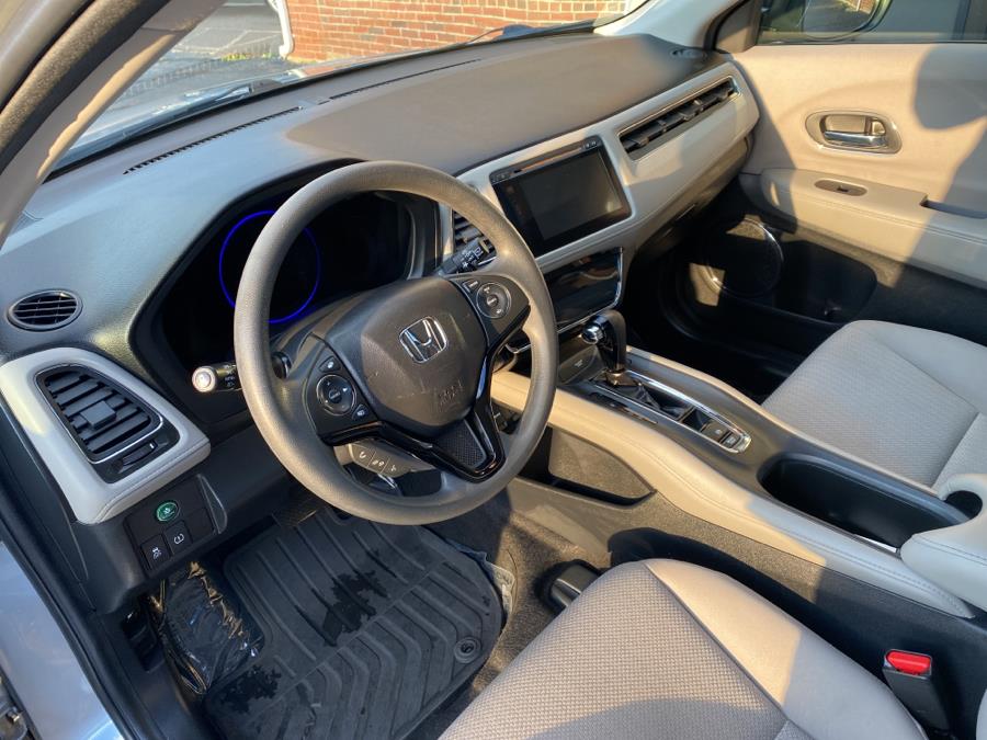 Used Honda HR-V EX 2WD CVT 2017 | Newfield Auto Sales. Middletown, Connecticut Used Honda HR-V EX 2WD CVT 2017 | Newfield Auto Sales. Middletown, Connecticut