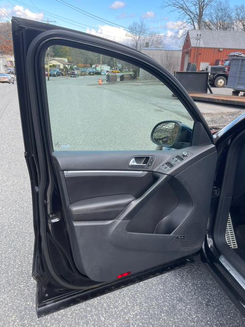 Used Volkswagen Tiguan 4MOTION 4dr Auto SE w/Appearance 2014 | New Beginning Auto Service Inc . Ashland , Massachusetts Used Volkswagen Tiguan 4MOTION 4dr Auto SE w/Appearance 2014 | New Beginning Auto Service Inc . Ashland , Massachusetts