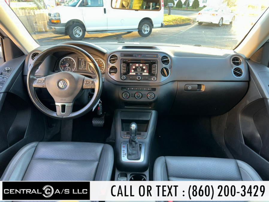 Used Volkswagen Tiguan 4WD 4dr Auto SE w/Sunroof & Nav *Ltd Avail* 2013 | Central A/S LLC. East Windsor, Connecticut Used Volkswagen Tiguan 4WD 4dr Auto SE w/Sunroof & Nav *Ltd Avail* 2013 | Central A/S LLC. East Windsor, Connecticut