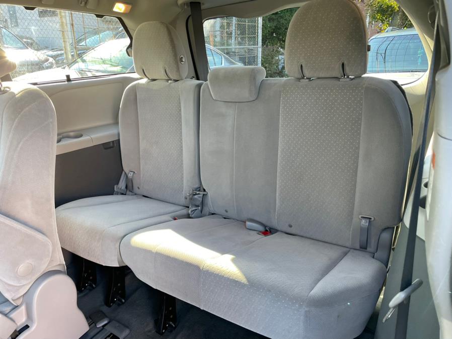 2019 Toyota Sienna LE FWD 8-Passenger (Natl), available for sale in Brooklyn, New York | Worlds Best Auto Inc. Brooklyn, New York 2019 Toyota Sienna LE FWD 8-Passenger (Natl), available for sale in Brooklyn, New York | Worlds Best Auto Inc. Brooklyn, New York