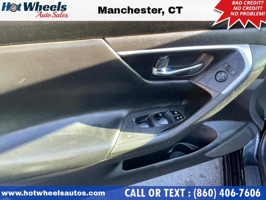 2016 Nissan Altima 4dr Sdn I4 2.5 S, available for sale in Manchester, Connecticut | Hot Wheels Auto Sales LLC. Manchester, Connecticut 2016 Nissan Altima 4dr Sdn I4 2.5 S, available for sale in Manchester, Connecticut | Hot Wheels Auto Sales LLC. Manchester, Connecticut