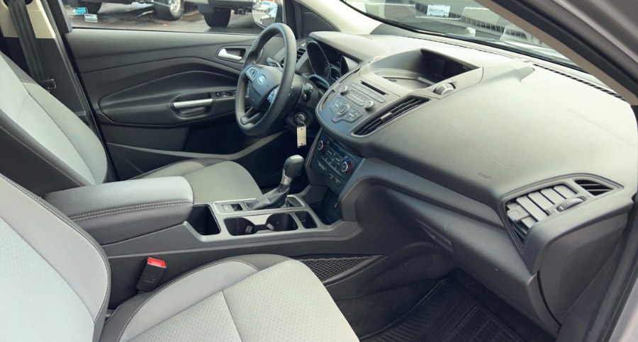 2017 Ford Escape SE 4WD, available for sale in Waterbury, Connecticut | West End Automotive Center. Waterbury, Connecticut 2017 Ford Escape SE 4WD, available for sale in Waterbury, Connecticut | West End Automotive Center. Waterbury, Connecticut
