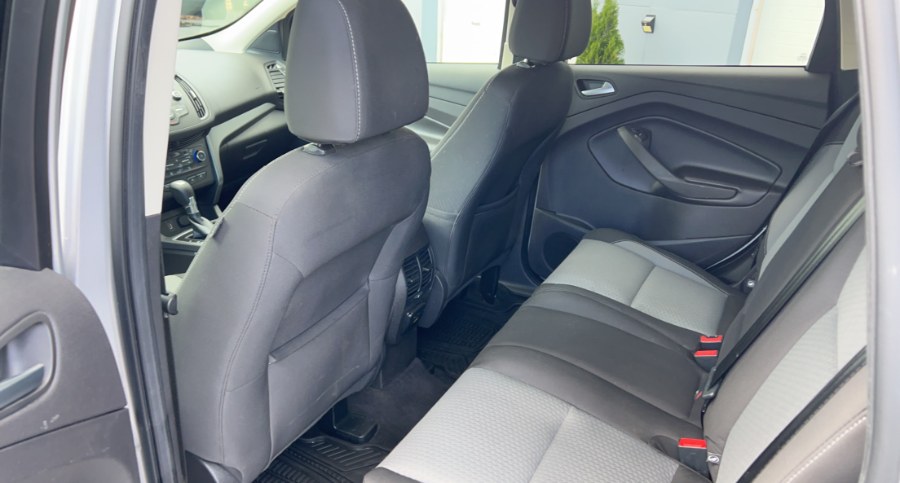 2017 Ford Escape SE 4WD, available for sale in Waterbury, Connecticut | West End Automotive Center. Waterbury, Connecticut 2017 Ford Escape SE 4WD, available for sale in Waterbury, Connecticut | West End Automotive Center. Waterbury, Connecticut