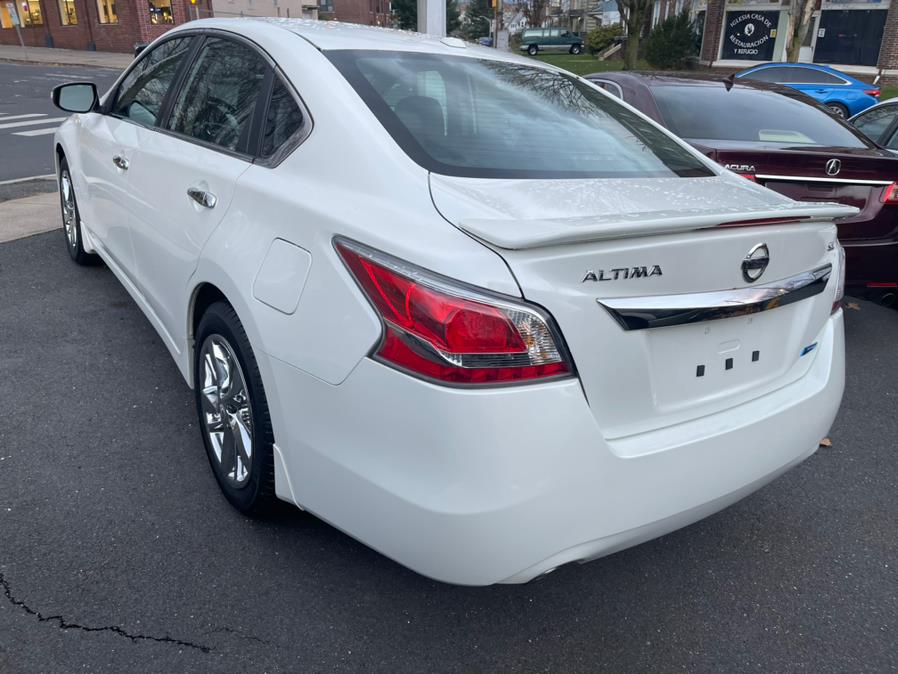 Used Nissan Altima 4dr Sdn I4 2.5 S 2014 | Central Auto Sales & Service. New Britain, Connecticut Used Nissan Altima 4dr Sdn I4 2.5 S 2014 | Central Auto Sales & Service. New Britain, Connecticut