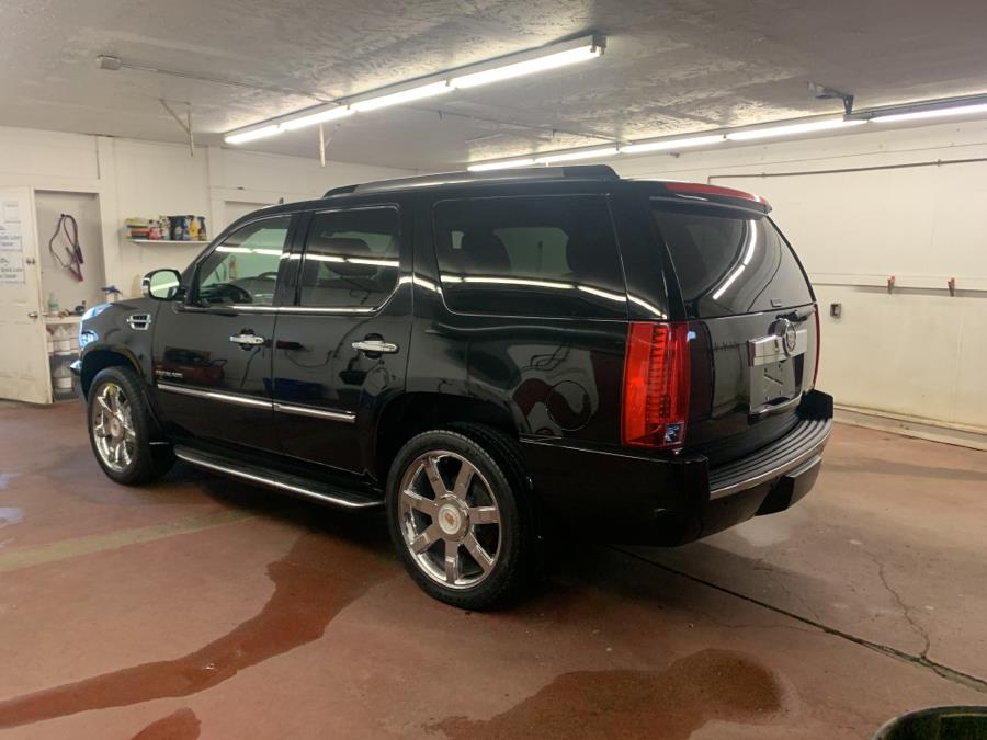 2014 Cadillac Escalade AWD 4dr Luxury, available for sale in Barre, Vermont | Routhier Auto Center. Barre, Vermont 2014 Cadillac Escalade AWD 4dr Luxury, available for sale in Barre, Vermont | Routhier Auto Center. Barre, Vermont