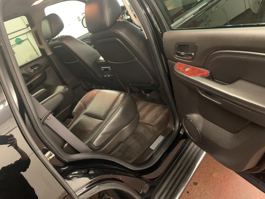 2014 Cadillac Escalade AWD 4dr Luxury, available for sale in Barre, Vermont | Routhier Auto Center. Barre, Vermont 2014 Cadillac Escalade AWD 4dr Luxury, available for sale in Barre, Vermont | Routhier Auto Center. Barre, Vermont
