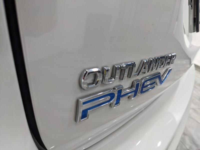 Used Mitsubishi Outlander Phev SEL 2020 | Car Revolution. Maple Shade, New Jersey Used Mitsubishi Outlander Phev SEL 2020 | Car Revolution. Maple Shade, New Jersey