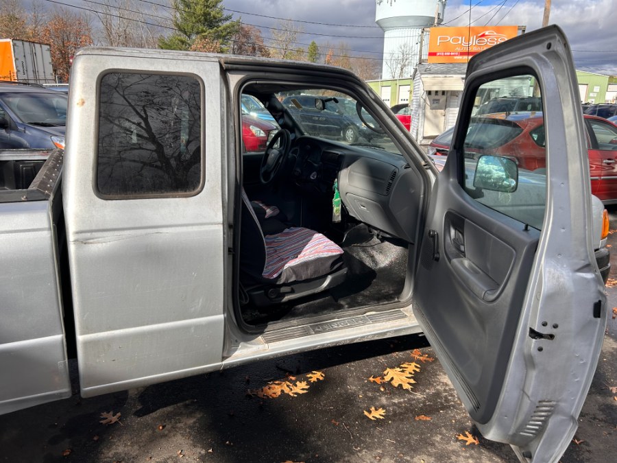 Used Ford Ranger 2dr Supercab 126" WB XL 4WD 2005 | Payless Auto Sale. South Hadley, Massachusetts Used Ford Ranger 2dr Supercab 126" WB XL 4WD 2005 | Payless Auto Sale. South Hadley, Massachusetts