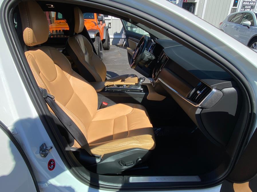 Used Volvo V90 Cross Country T5 AWD 2018 | Lava Motors 2 Inc. Canton, Connecticut Used Volvo V90 Cross Country T5 AWD 2018 | Lava Motors 2 Inc. Canton, Connecticut
