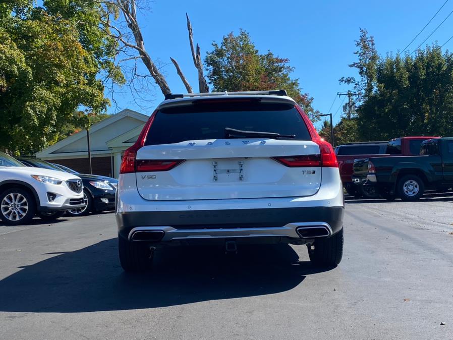 Used Volvo V90 Cross Country T5 AWD 2018 | Lava Motors 2 Inc. Canton, Connecticut Used Volvo V90 Cross Country T5 AWD 2018 | Lava Motors 2 Inc. Canton, Connecticut