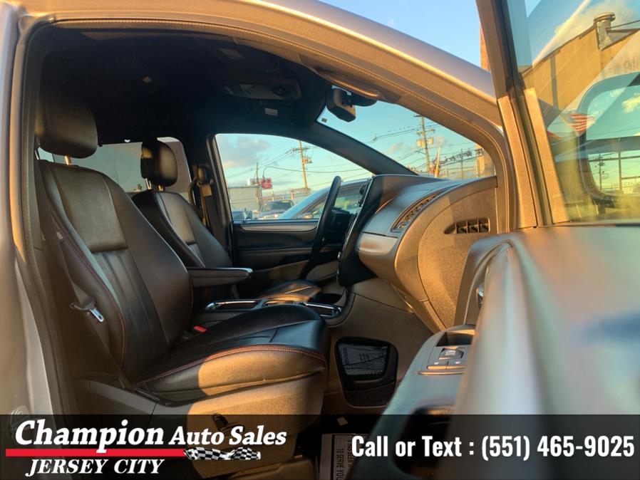 Used Dodge Grand Caravan GT Wagon 2018 | Champion Auto Sales of JC. Jersey City, New Jersey Used Dodge Grand Caravan GT Wagon 2018 | Champion Auto Sales of JC. Jersey City, New Jersey