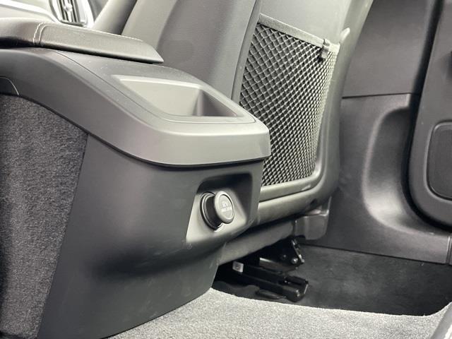 2019 Volvo S60 T5 R-Design, available for sale in Brookfield, Connecticut | Blasius Federal Road. Brookfield, Connecticut 2019 Volvo S60 T5 R-Design, available for sale in Brookfield, Connecticut | Blasius Federal Road. Brookfield, Connecticut