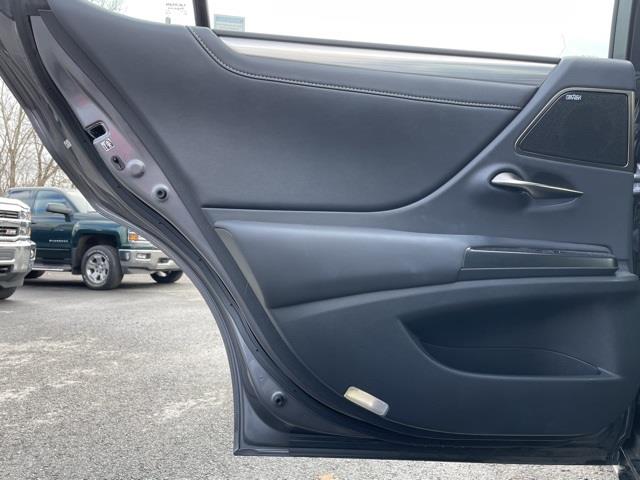 2020 Lexus Es 350 F Sport, available for sale in Brookfield, Connecticut | Blasius Federal Road. Brookfield, Connecticut 2020 Lexus Es 350 F Sport, available for sale in Brookfield, Connecticut | Blasius Federal Road. Brookfield, Connecticut