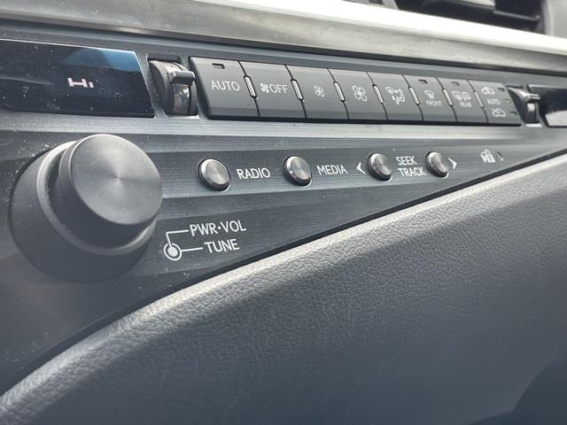 2020 Lexus Es 350 F Sport, available for sale in Brookfield, Connecticut | Blasius Federal Road. Brookfield, Connecticut 2020 Lexus Es 350 F Sport, available for sale in Brookfield, Connecticut | Blasius Federal Road. Brookfield, Connecticut