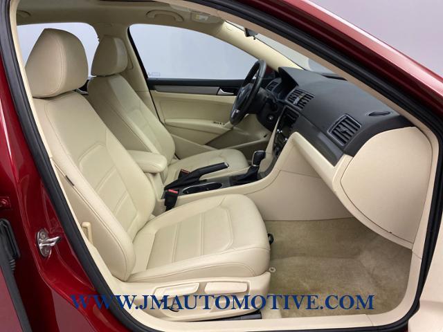 Used Volkswagen Passat 4dr Sdn 2.0L TDI DSG SE w/Sunroof 2015 | J&M Automotive Sls&Svc LLC. Naugatuck, Connecticut Used Volkswagen Passat 4dr Sdn 2.0L TDI DSG SE w/Sunroof 2015 | J&M Automotive Sls&Svc LLC. Naugatuck, Connecticut