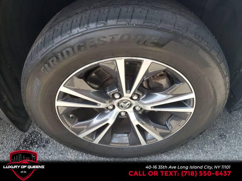 2017 Toyota Highlander LE Plus V6 AWD (Natl), available for sale in Long Island City, New York | Luxury Of Queens. Long Island City, New York 2017 Toyota Highlander LE Plus V6 AWD (Natl), available for sale in Long Island City, New York | Luxury Of Queens. Long Island City, New York